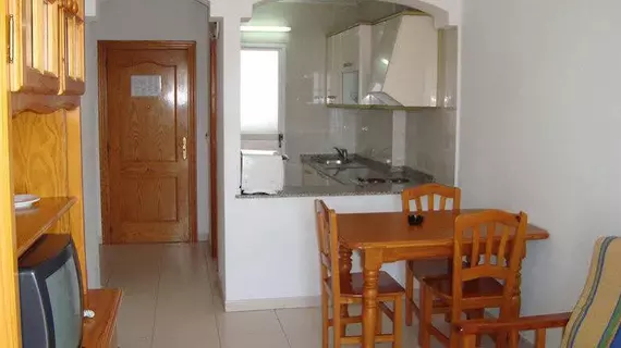 Apartamentos Primavera Dos | Valencia Bölgesi - Alicante (vilayet) - Marina Baja - Benidorm