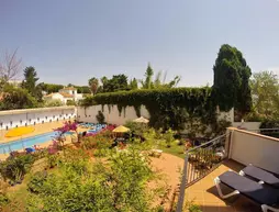 Hotel Carmen Teresa | Andalucia - Malaga İli - Torremolinos - Carihuela