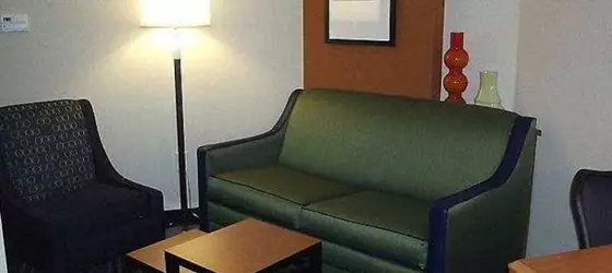 Fairfield Inn & Suites Seymour | Indiana - Columbus (ve civarı) - Seymour