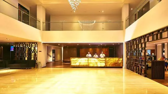 J Hotel - Bandara Soekarno Hatta | West Java - Cakarta (ve civarı) - Tangerang