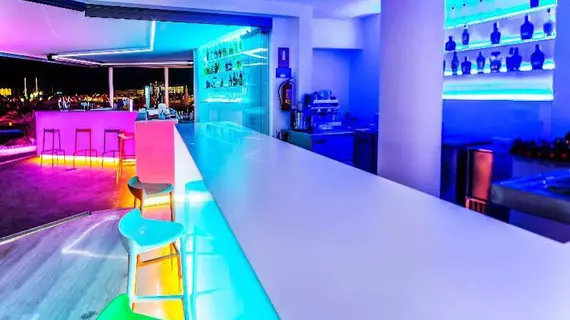 THB Ocean Beach Hotel - Adults Only | Balearic Adaları - İbiza Adası - Sant Antoni de Portmany