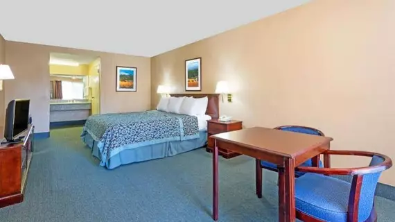 Days Inn Fontana / Rialto | Kaliforniya - San Bernardino County - San Bernardino (ve civarı) - Rialto