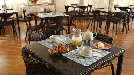 Hotel Galileo | Lazio - Roma (ve civarı) - Roma Kent Merkezi - Rione XVIII Castro Pretorio