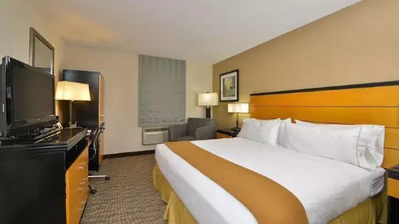 Holiday Inn Express Kennedy Airport | New York - New York (ve civarı) - Queens - Jamaika