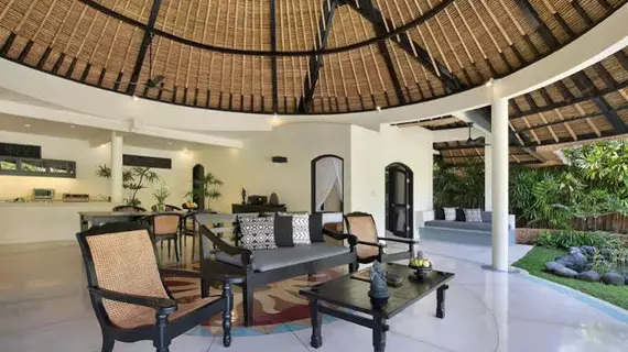 Impiana Private Villas Seminyak | Bali - Badung - Günbatımı Yolu