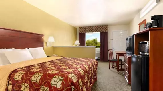 DAYS INN SAN ANTONIO SOUTHEAST | Teksas - San Antonio (ve civarı) - San Antonio