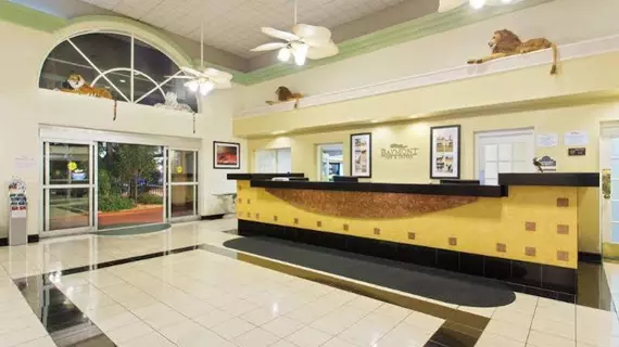 Baymont Inn & Suites Tampa Near Busch Gardens | Florida - Tampa (ve civarı) - Tampa