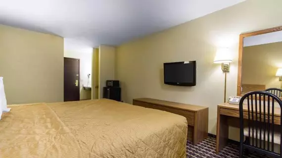 Econo Lodge Madison | Wisconsin - Madison (ve civarı) - Madison