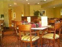 Ramada East Hartford | Connecticut - Hartford (ve civarı) - East Hartford