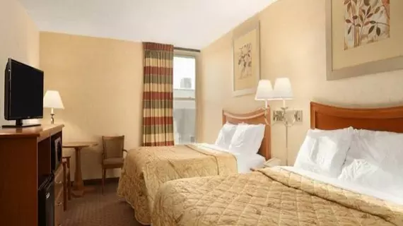 Quality Inn Bangor Airport | Maine - Bangor (ve civarı) - Bangor