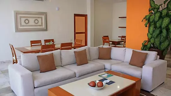 Grand Miramar All Luxury Suites and Residences | Nayarit - Bahía de Banderas - Puerto Vallarta (ve civarı) - Puerto Vallarta - Mismaloya - Güney Kıyısı Otel Bölgesi