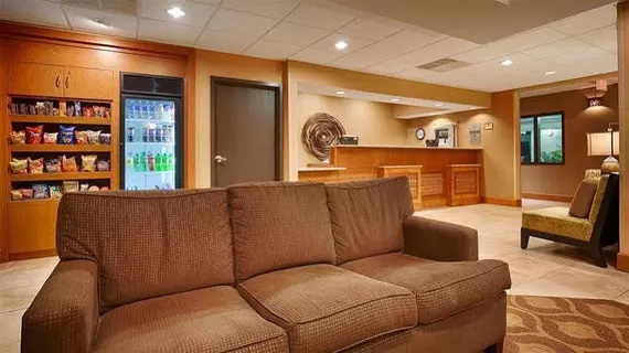 Best Western Plus Mishawaka Inn | Indiana - South Bend (ve civarı) - Mishawaka