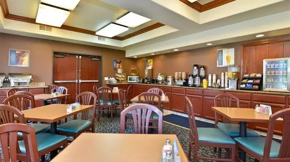 Best Western Airport Inn & Suites Oakland | Kaliforniya - Oakland (ve civarı) - Oakland