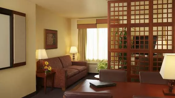 Larkspur Landing Renton-An All-Suite Hotel | Washington - Seattle (ve dolayları) - Renton