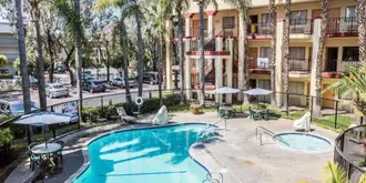 Clarion Inn & Suites John Wayne Airport