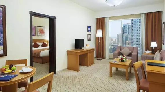 Golden Tulip Sharjah Hotel Apartments. | Şarika - Sharjah - El Mecaz