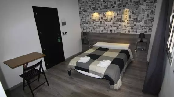 Hostal MH Fuencarral | Madrid Özerk Topluluğu - Madrid (ve civarı) - Madrid