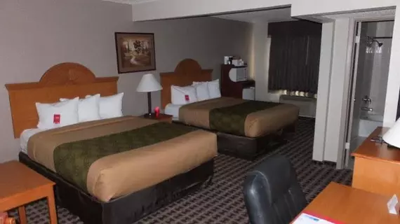 ECONO LODGE INN & SUITES | New Mexico - Socorro