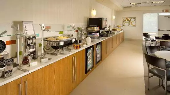 SpringHill Suites Miami Airport South | Florida - Miami (ve civarı) - Miami