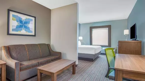 HOLIDAY INN EXPRESS & SUITES STILLWATER - UNIVERSITY AREA | Oklahoma - Stillwater