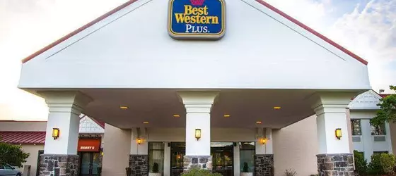 Best Western PLUS North Haven Hotel | Connecticut - New Haven (ve civarı) - North Haven