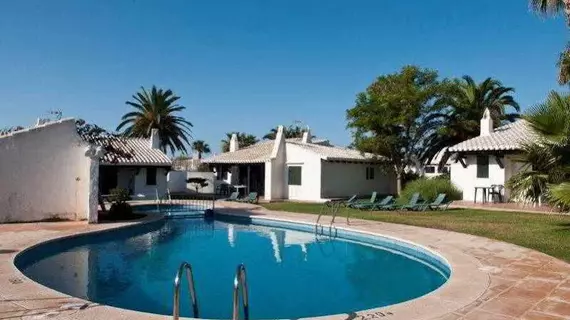 Complejo Piscina Binisafua | Balearic Adaları - Menorca - Sant Lluis