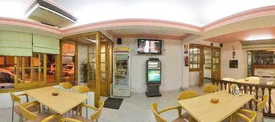 Hostal Adelino | Balearic Adaları - İbiza Adası - Sant Antoni de Portmany