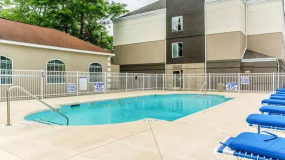 Comfort Inn | Güney Karolayna - Myrtle Plajı (ve civarı) - North Myrtle Beach