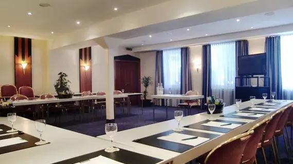 Centro Hotel Esplanade | Kuzey Ren-Westfalia - Düsseldorf (ve civarı) - Düsseldorf - Friedrichstadt