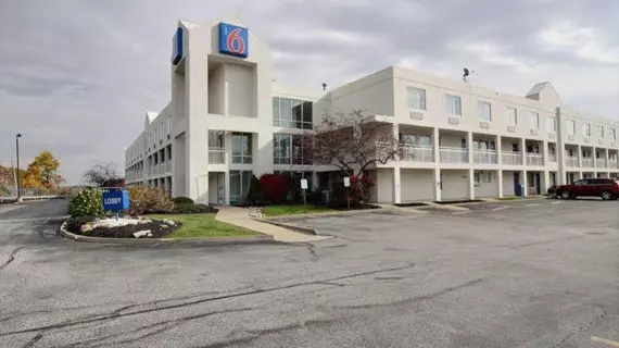 Motel 6 - Cleveland - Willoughby | Ohio - Cleveland (ve civarı) - Willoughby