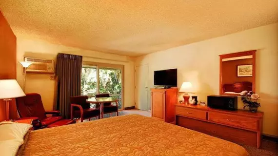 Super 8 by Wyndham Long Beach | Kaliforniya - Los Angeles County - Long Beach