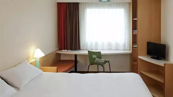 Ibis Zaragoza Centro | Aragon - Zaragoza (vilayet) - Zaragoza - Arrabal