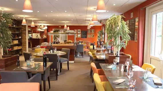 Best Western The Hotel Versailles | Ile-de-France - Yvelines (bölge) - Buc