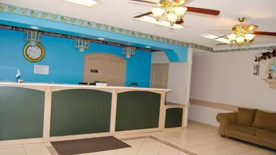 Knights Inn & Suites - City Center Edinburg/McAllen | Teksas - McAllen (ve civarı) - Edinburg