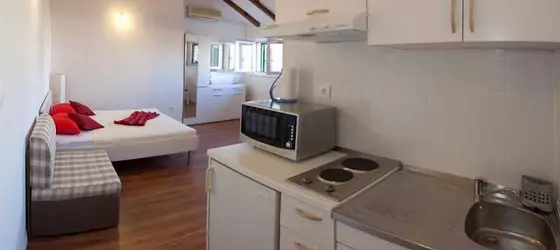 Klarina Apartamenti | Split-Dalmaçya - Split - Bacvice