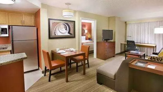 Residence Inn Calgary Airport | Alberta - Calgary (ve civarı) - Calgary