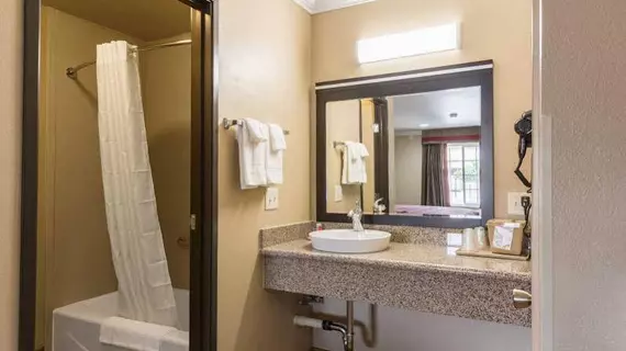 Econo Lodge Inn & Suites | Kaliforniya - San Diego County - Escondido