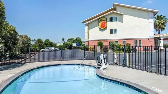 Super 8 Motel - Sacramento/Florin Rd | Kaliforniya - Sacramento (ve civarı) - Sacramento