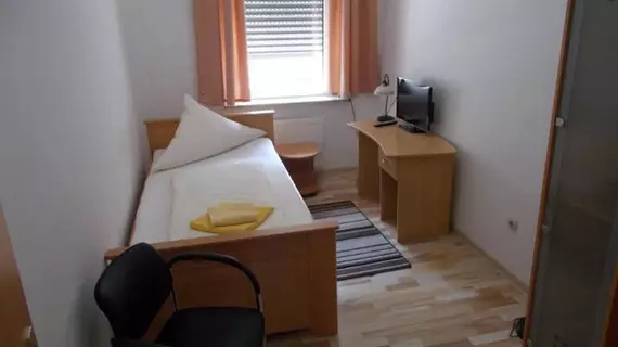 Hotel am Freihafen | Kuzey Ren-Westfalia - Essen (ve civarı) - Duisburg - Ruhrort