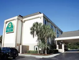 La Quinta Inn & Suites Myrtle Beach at 48th Avenue | Güney Karolayna - Myrtle Plajı (ve civarı) - Myrtle Beach