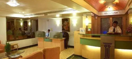 Hotel Tunga International | Maharaştra - Raigad - Bombay (ve civarı) - Bombay - Malad - Batı Banliyöleri