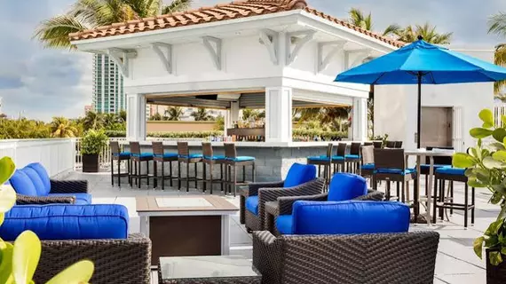 Courtyard By Marriott Fort Lauderdale Beach | Florida - Fort Lauderdale (ve civarı) - Fort Lauderale