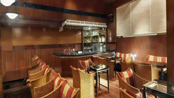 Hotel Kohinoor Continental | Maharaştra - Raigad - Bombay (ve civarı) - Bombay - Malad - Batı Banliyöleri