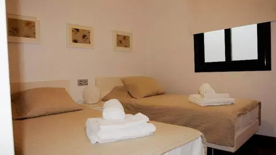 APARTAMENTOS TORRE DE LA PLATA | Andalucia - Seville İli - Sevilla - Casco Antiguo