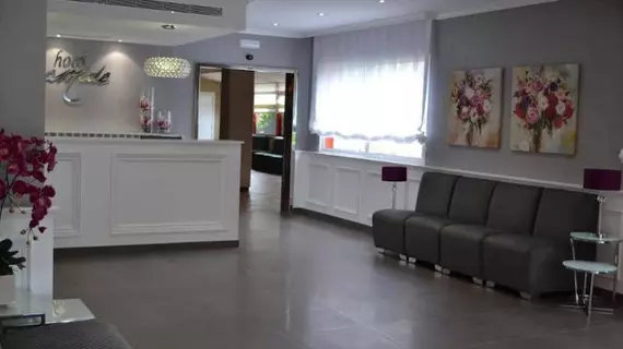 Hotel Piramide | Galicia - Pontevedra (vilayet) - Sanxenxo - Paxariñas