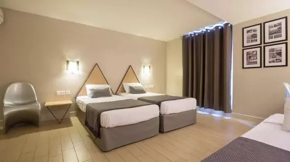 Hôtel Amirauté | Provence - Alpes - Cote d'Azur - Var - Toulon - Hyeres (ve civarı) - Toulon