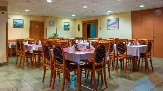 Hotel Eben | Pest County - Budapeşte (ve civarı) - Budapeşte Kent Merkezi - Zuglo