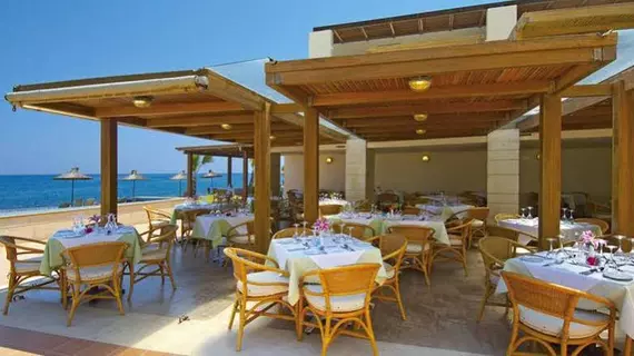 Grand Bay Beach Resort | Girit Adası - Hanya (bölge) - Platanias - Minothiana