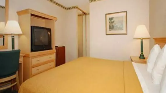 Quality Inn Santa Barbara | Kaliforniya - Santa Barbara (ve civarı) - Santa Barbara