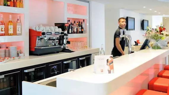 ibis Lyon Est Chaponnay | Auvergne-Rhone-Alpes - Rhone (bölge) - Lyon (ve çevresi) - Chaponnay